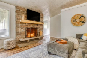 Monmouth Family Retreat - Pet Friendly, Play Areas, Hot Tub, Game Room